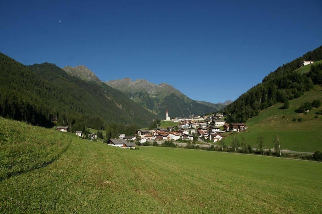 Hotel Muehlwald Selva dei Molini Exterior foto